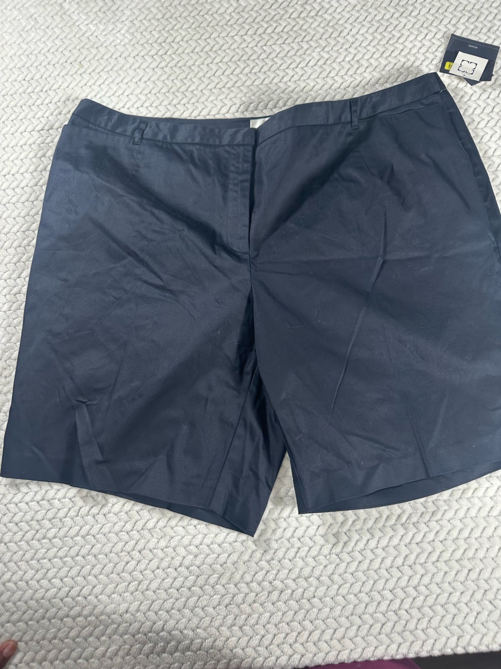 Liz Claiborne Women's Black Bermuda Chino Shorts Size 24W Casual Summer Comfort